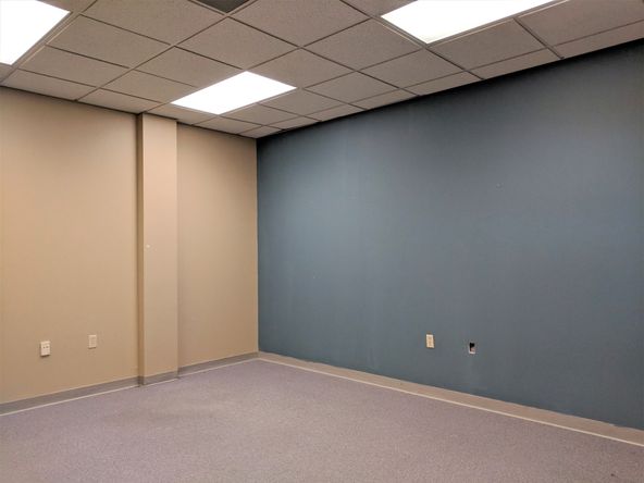 901 West Main Street, El Paso, IL 61738